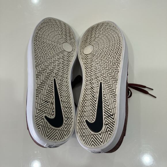 Nike SB Check Solarsoft Skateboarding Shoes Size 11 Red White Sole Sneakers main image 10